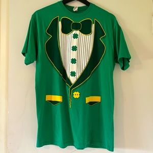 St. Patrick’s Day shirt L